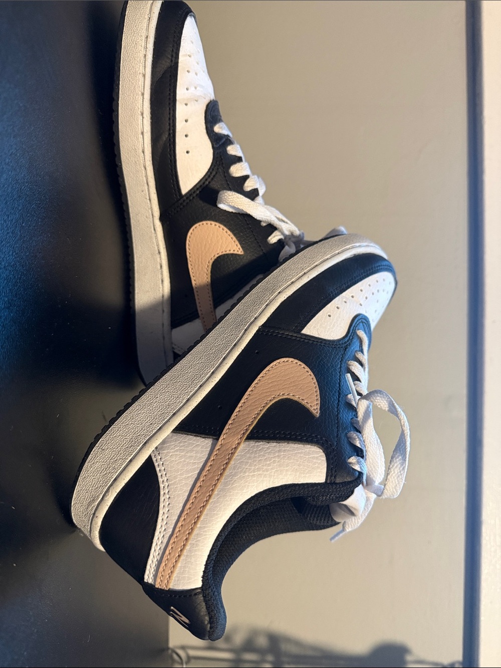 Nike Low-Top Sneakers in Black, White & Beige Swoosh